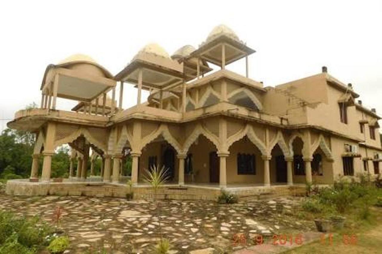 Royal Heritage Bandhavgarh National Park Exterior photo